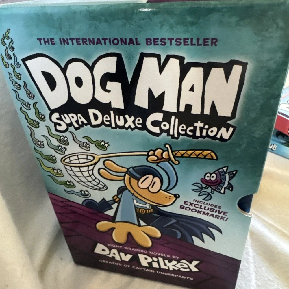 Dog Man Supa Deluxe‎ Collection - Eight Graphic Novels + 3 Extras HB Books READ